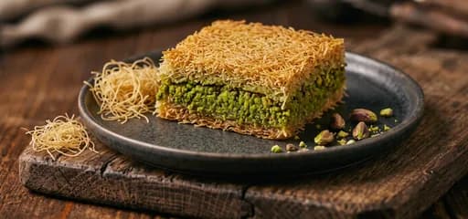 Kadayıf Baklava — Fıstıklı